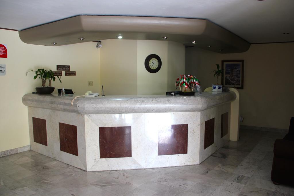 Hotel Tehuacan Plaza Buitenkant foto