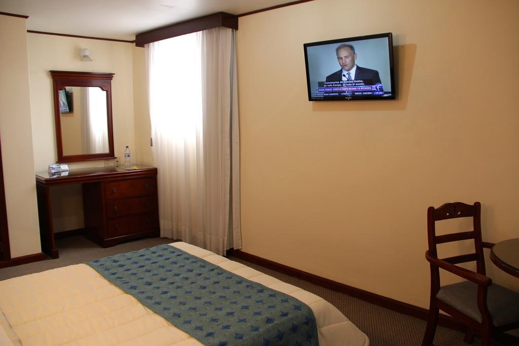 Hotel Tehuacan Plaza Buitenkant foto