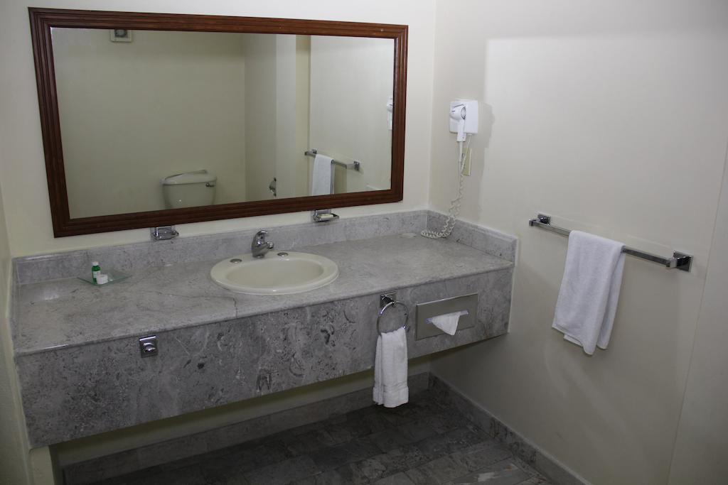 Hotel Tehuacan Plaza Buitenkant foto