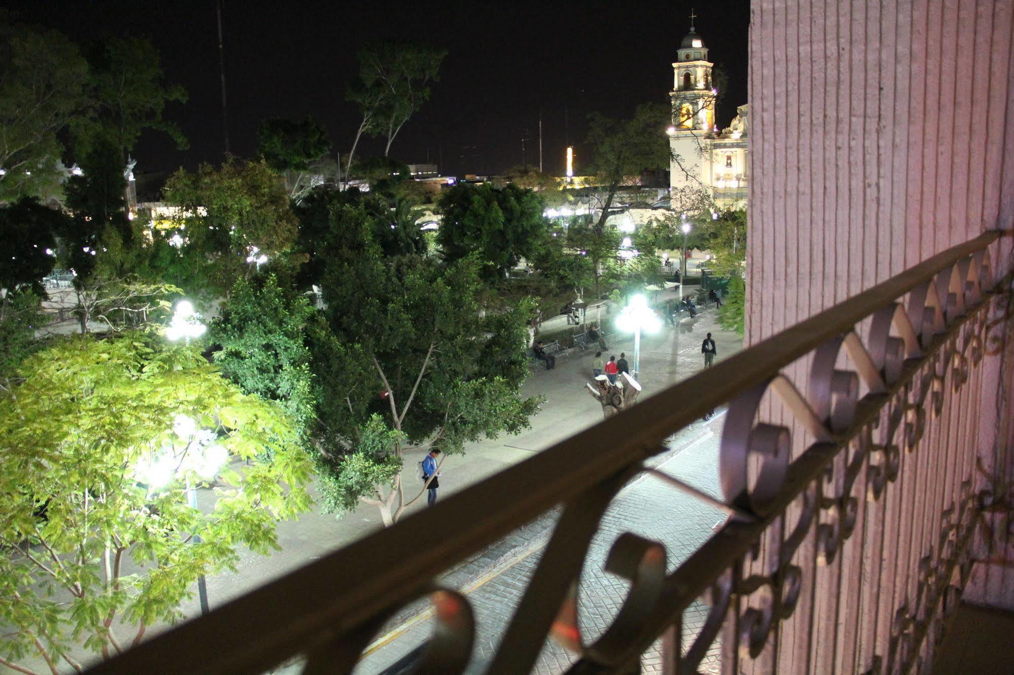 Hotel Tehuacan Plaza Buitenkant foto